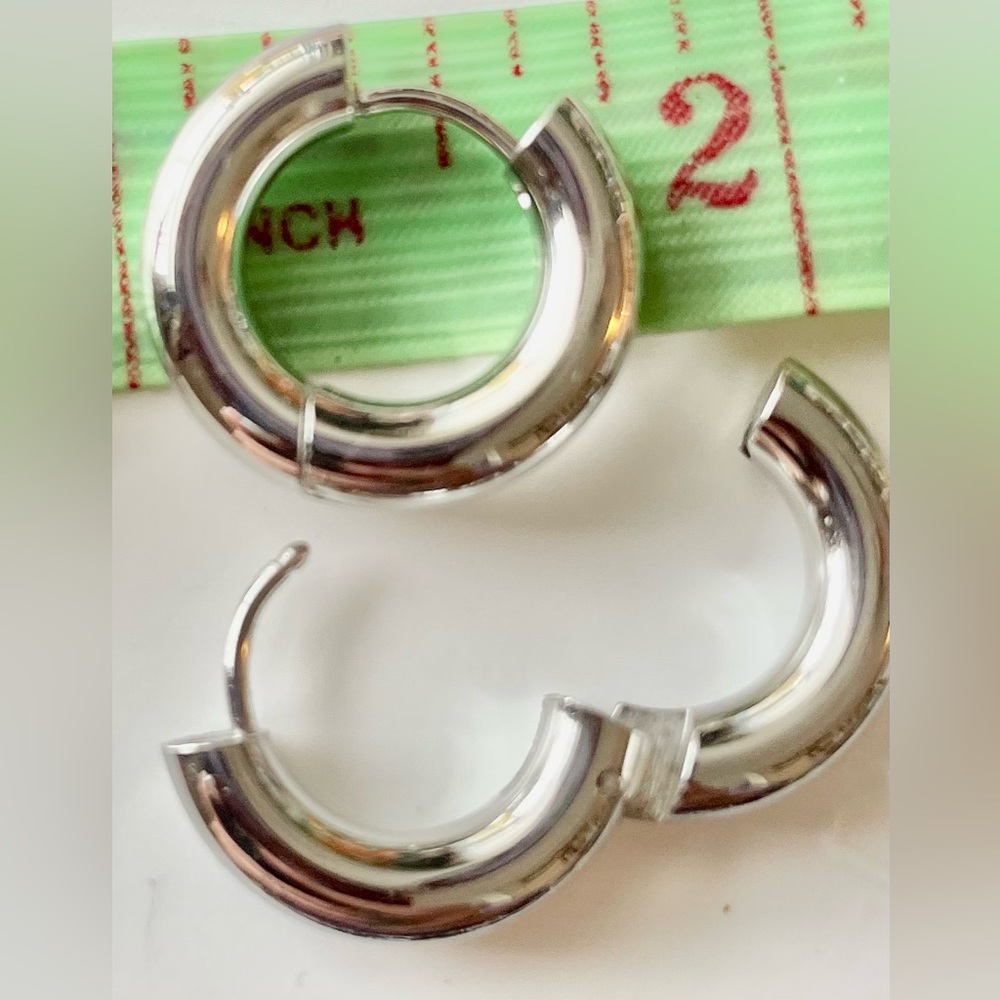 chunky silver hoop earrings. Great bundle item